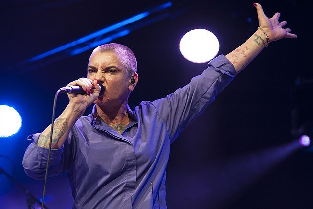 Controversia cuando Trump usa la icónica canción de Sinead O'Connor