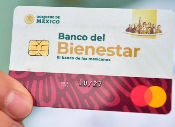 ¿El Banco del Bienestar presta 8 mil pesos a adultos mayores?