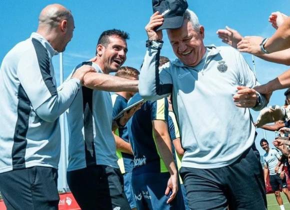 Javier Aguirre considera regresar a México para apoyar en la Selección Nacional