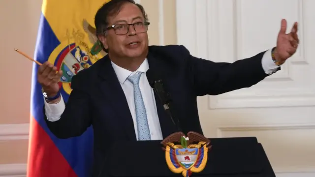 Gustavo Petro denuncia la falta de más de un millón de proyectiles en bases militares 1 3 mayo, 2024