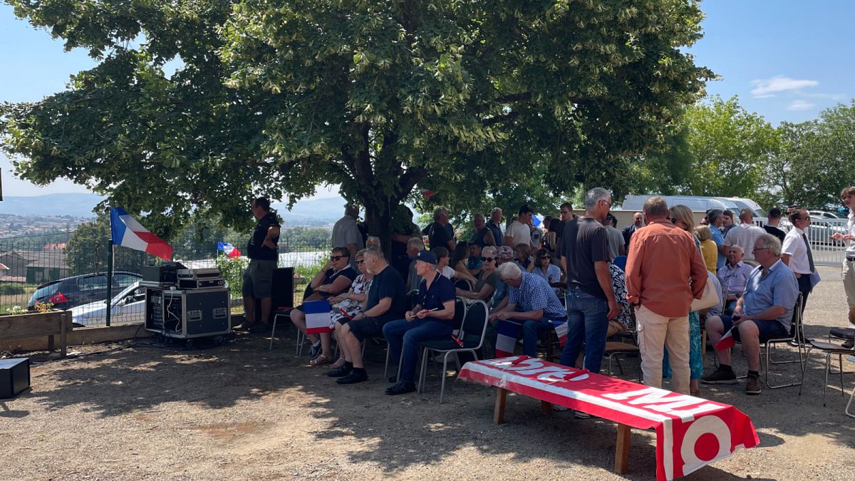 En la Francia rural, la alianza de extrema derecha busca ampliar su base de votantes