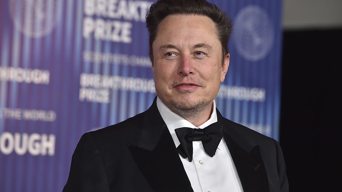 La X de Elon Musk atrae a más usuarios de derecha desde la adquisición de Twitter, según una nueva investigación