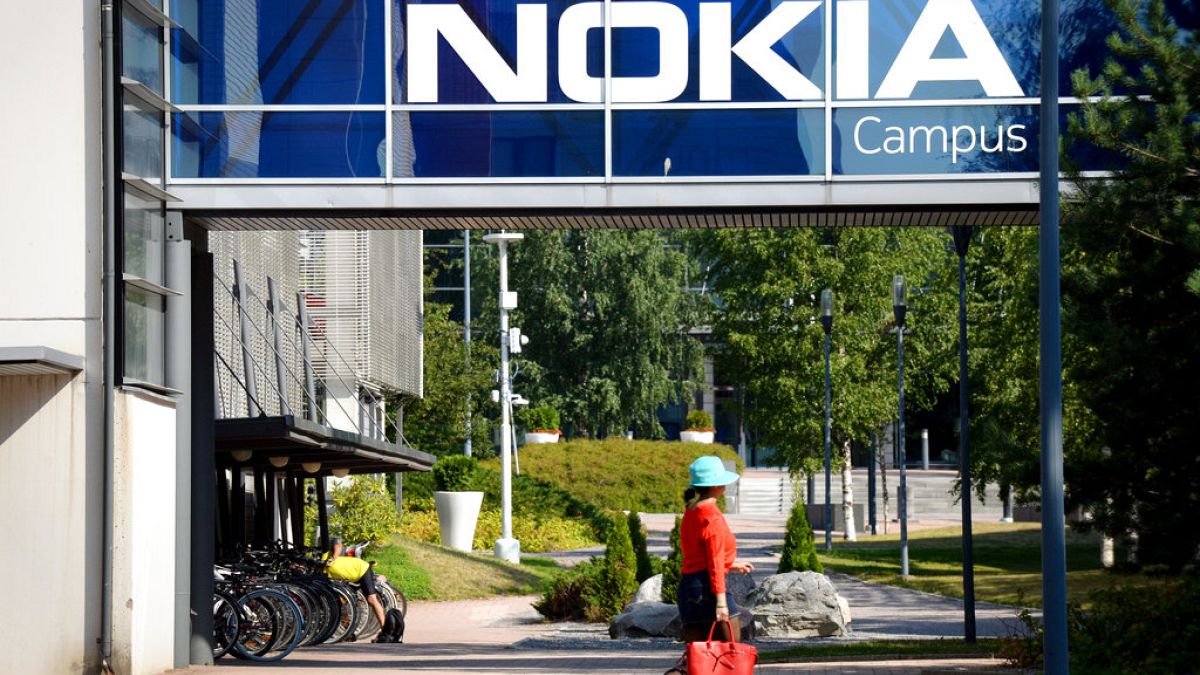 Nokia ve una caída de dos dígitos en sus ganancias del segundo trimestre debido a las débiles ventas en el mercado 5G