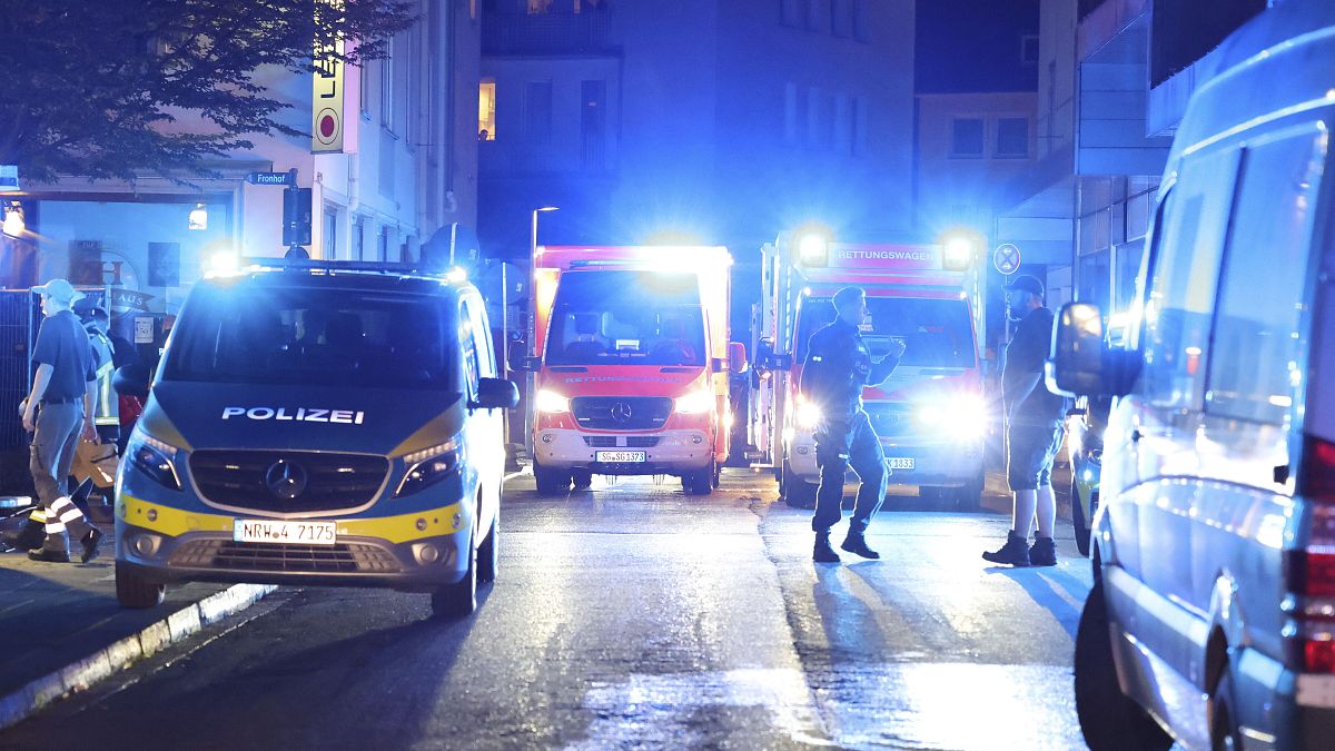 Al menos tres personas murieron y cuatro resultaron heridas en un ataque con arma blanca en el festival de Solingen