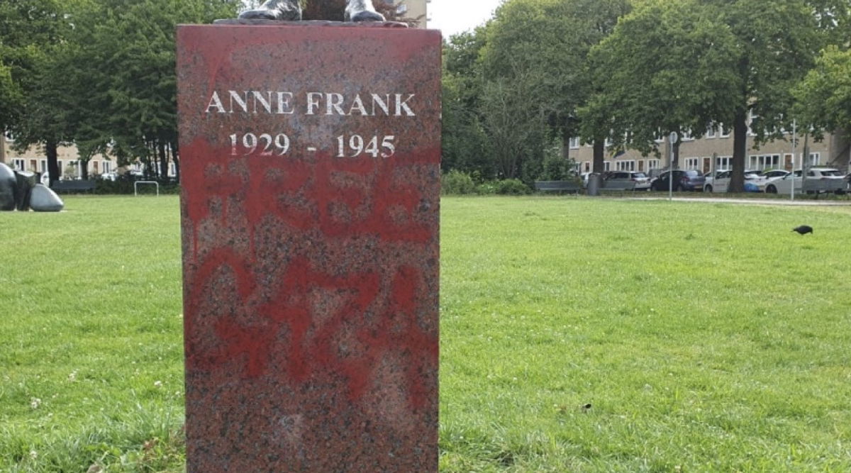 El monumento a Ana Frank fue vandalizado