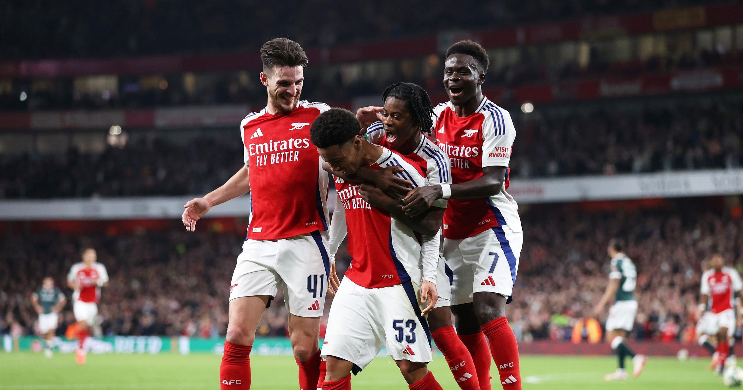 Los adolescentes Nwaneri y Sterling marcan sus primeros goles ante el Arsenal y el Bolton queda eliminado