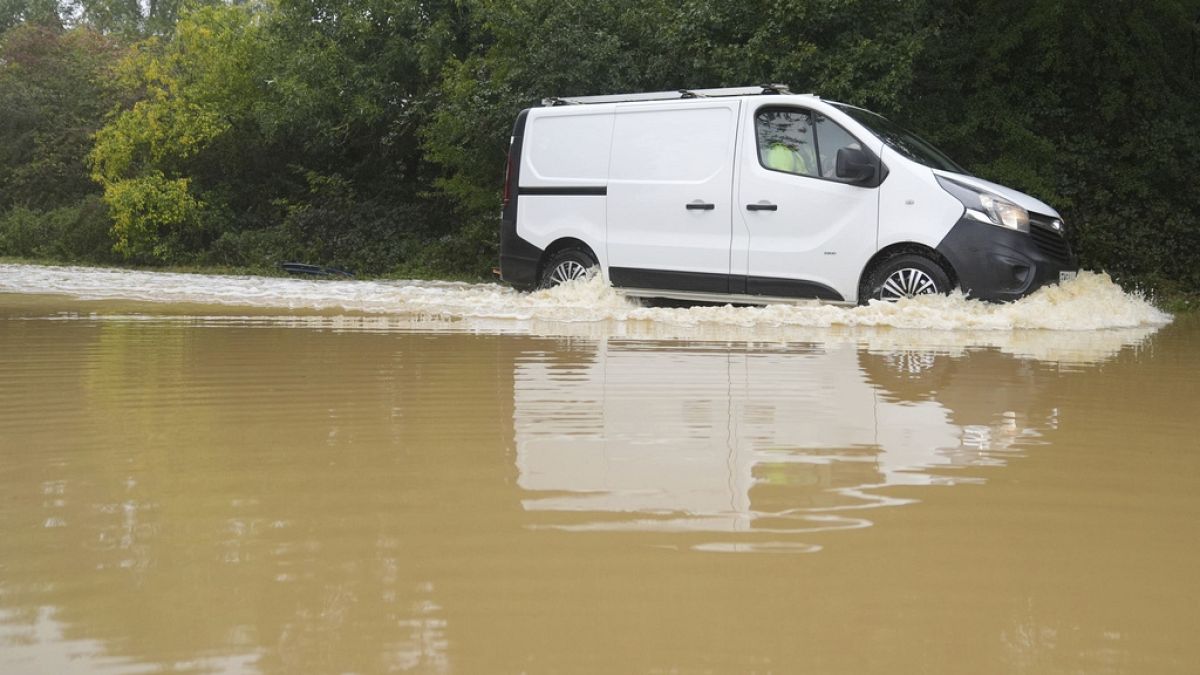 Dos turistas desaparecidos tras las inundaciones en el centro de Italia