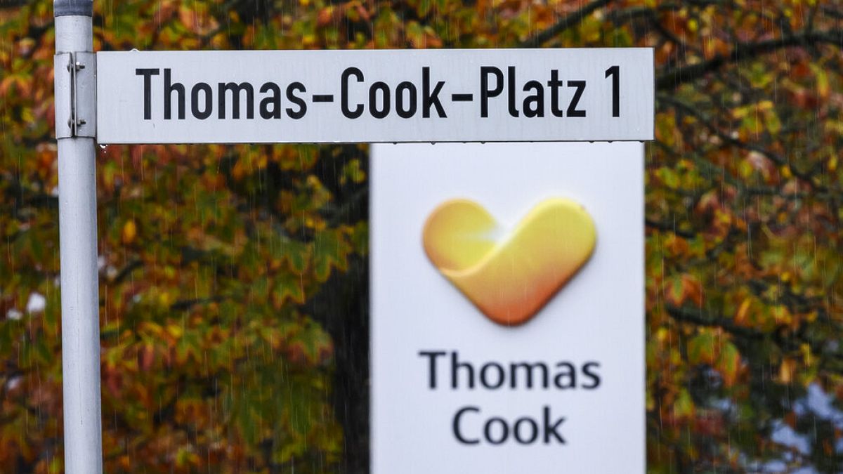 El grupo de viajes polaco eSky adquiere Thomas Cook de su propietario chino