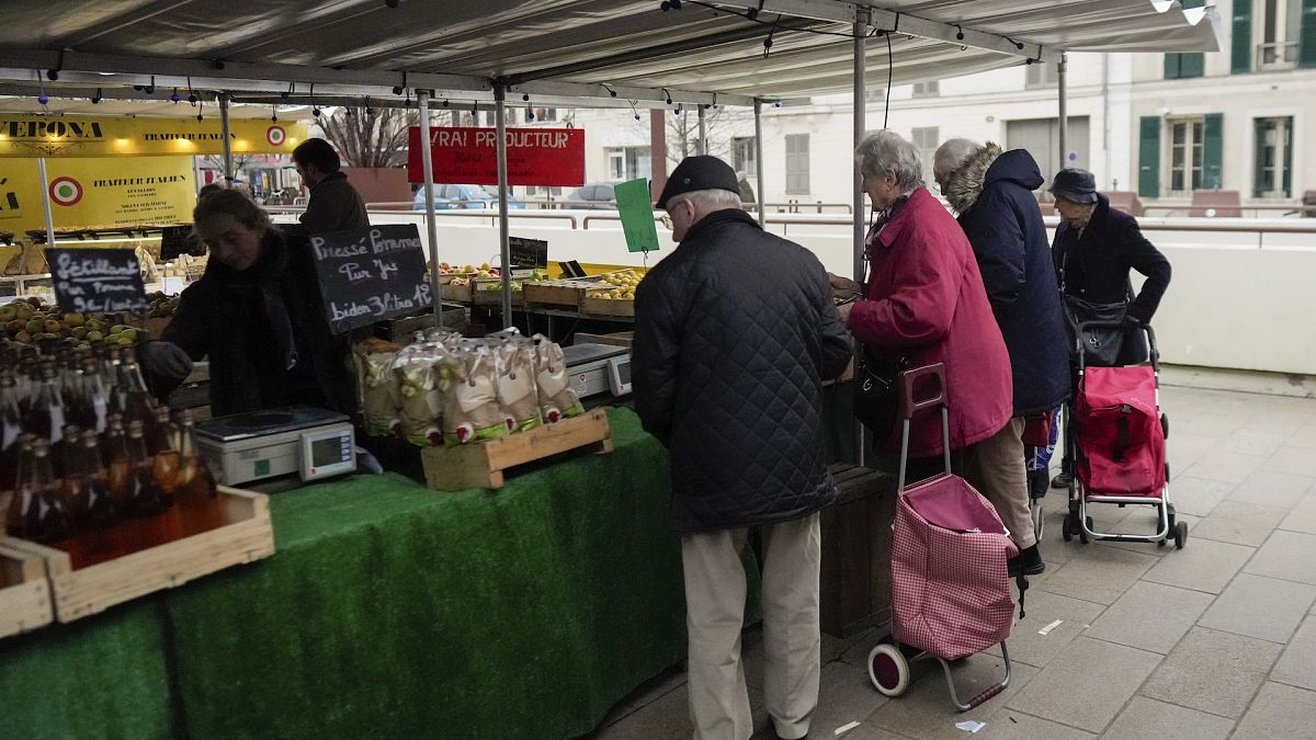 El recorte de tipos del BCE parece más probable a medida que se revisa a la baja el crecimiento de la eurozona