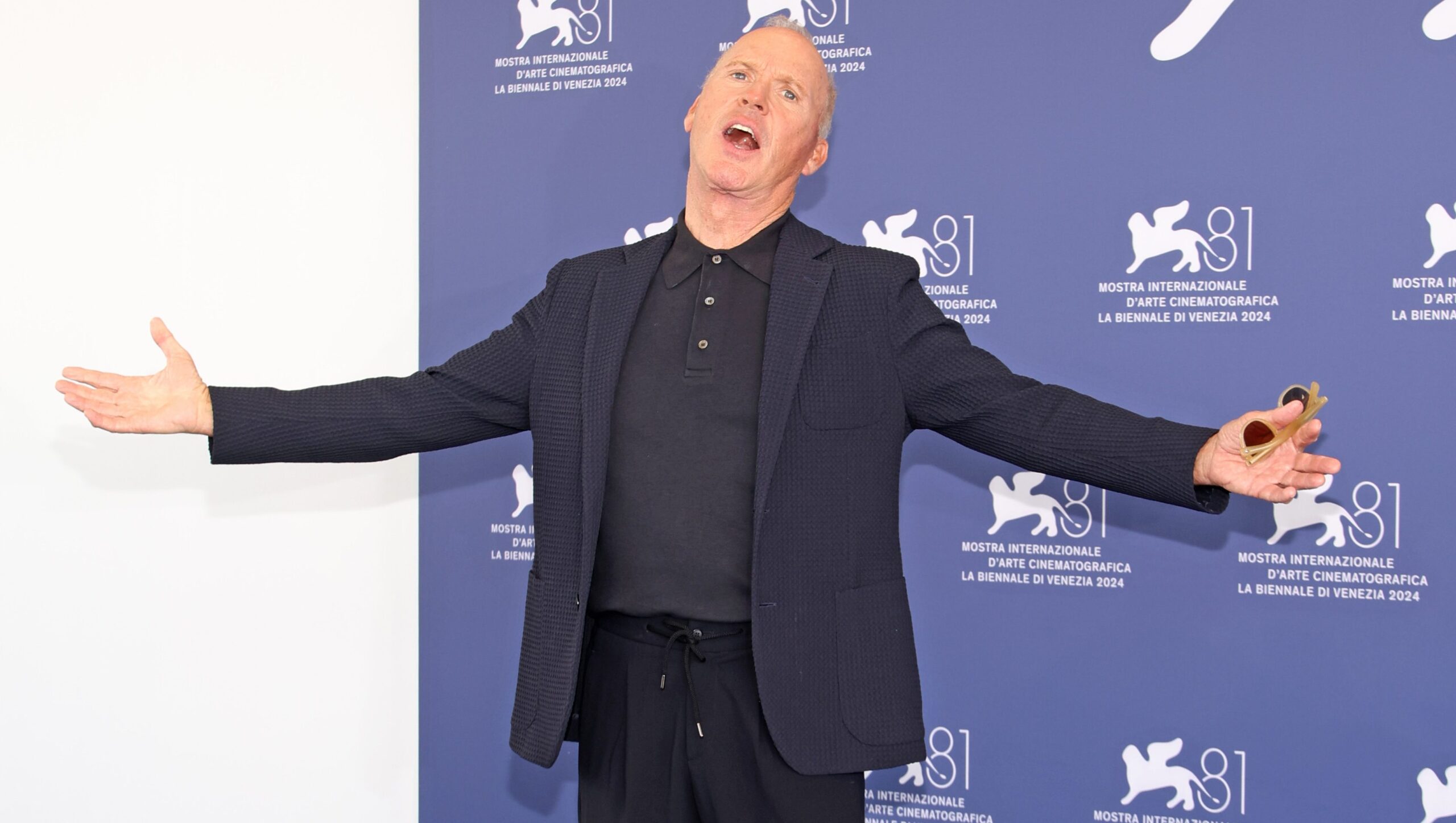 Michael Keaton, cuyo verdadero nombre es Michael Douglas, quiere deshacerse de su nombre artístico