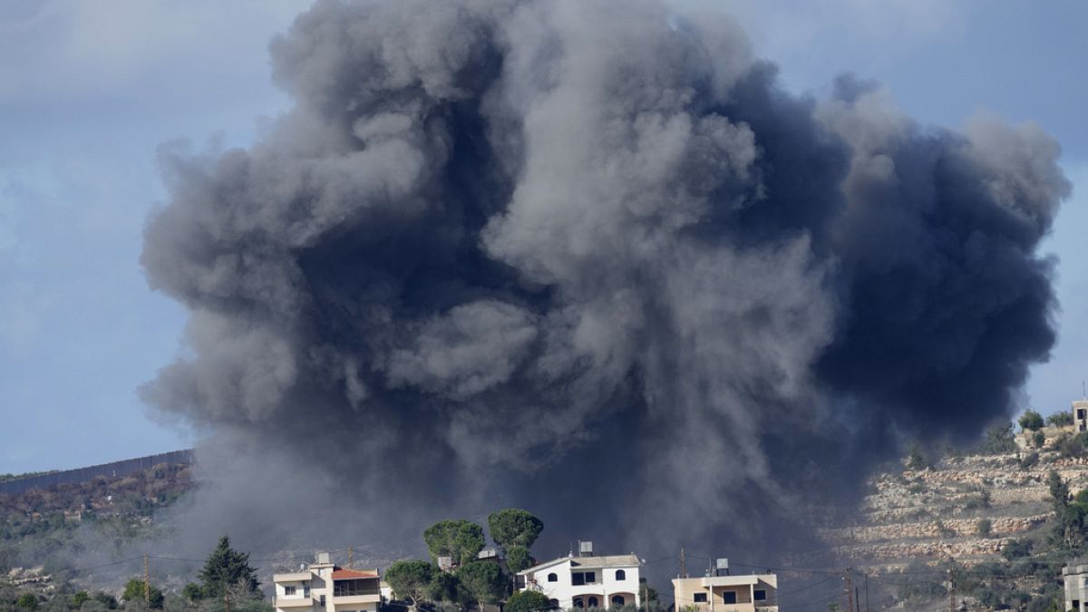 Israel ataca objetivos de Hezbolá en el sur del Líbano