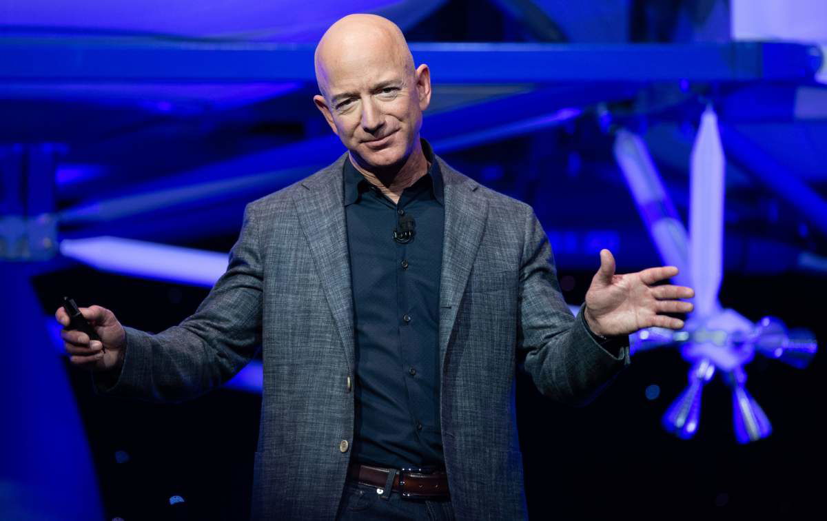 Jeff Bezos engaña a un magnate de los juguetes y le roba 6 millones de dólares