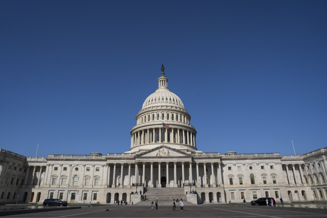 Candidatos al Congreso de California debaten en carrera por un escaño fundamental en la Cámara de Representantes