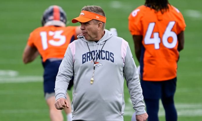 Sean Payton asegura una emotiva victoria en Denver al regresar a Nueva Orleans mientras los Saints son abucheados fuera del campo