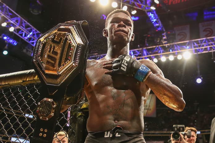 Israel Adesanya ofrece predicción entre Jon Jones y Tom Aspinall, pero cree que la pelea nunca sucederá