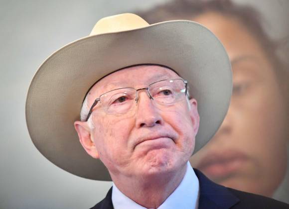 Ken Salazar advierte sobre regreso de Donald Trump: ‘Se viene una sacudida para México’