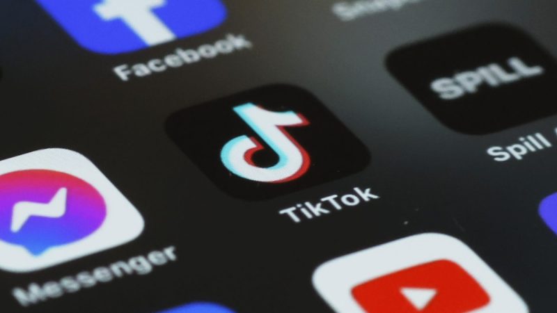 Albania cerrará TikTok por un año culpándola de promover la violencia entre niños