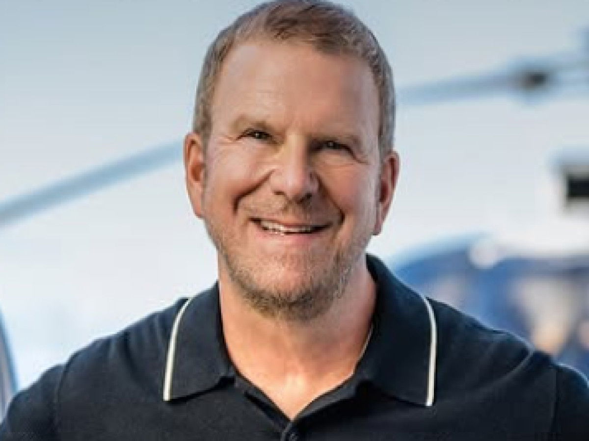 Trump nombra al multimillonario Tilman Fertitta embajador en Italia