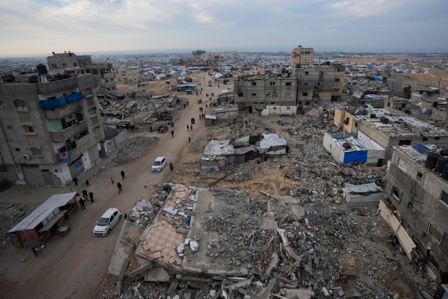 Los ataques aéreos israelíes en Gaza matan al menos a 21, dicen trabajadores del hospital, mientras se llevan a cabo conversaciones