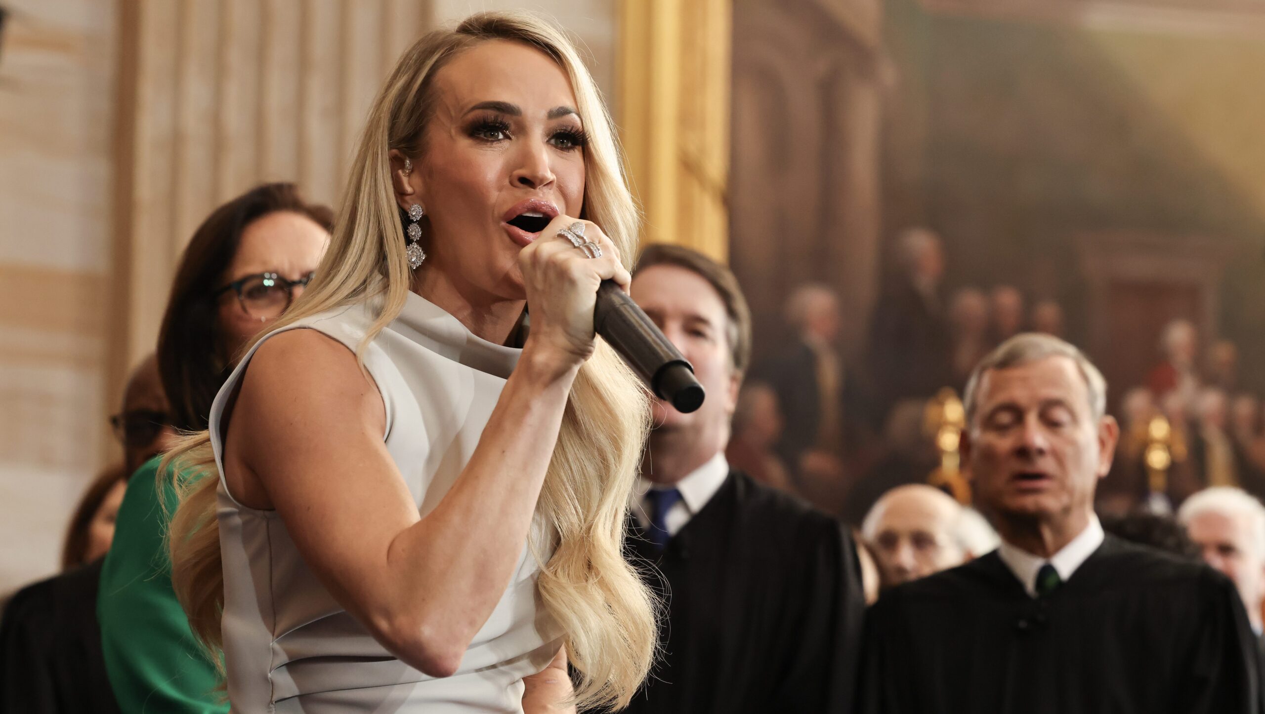 ¿Qué pasó con Carrie Underwood en la inauguración? Su momento acapella