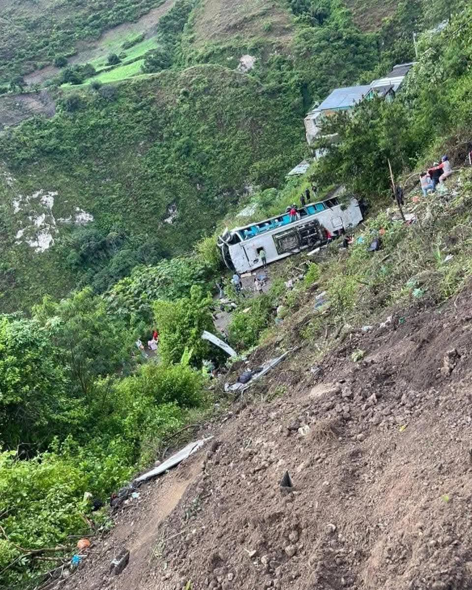 Terror en accidente de autobús: la tragedia en Colombia deja al menos 12 muertos